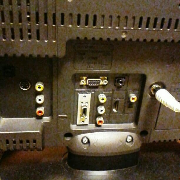 オリオン19型　液晶テレビ