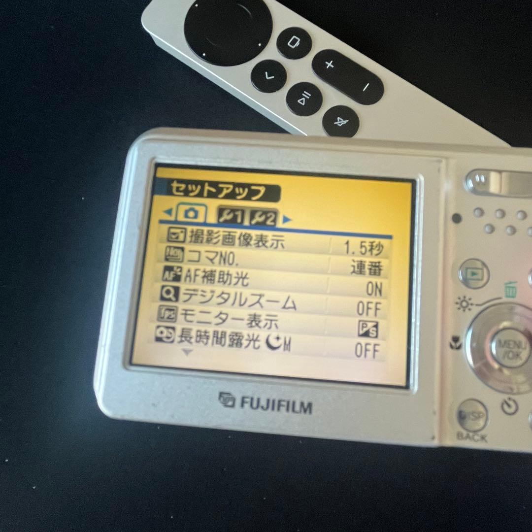 FUJIFILM finepix F30 コンデジ