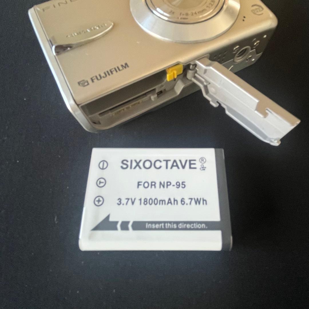 FUJIFILM finepix F30 コンデジ