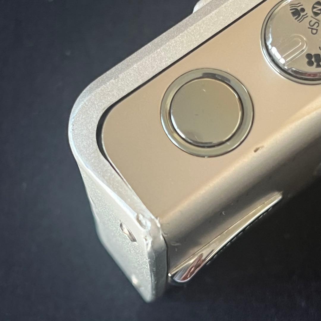 FUJIFILM finepix F30 コンデジ