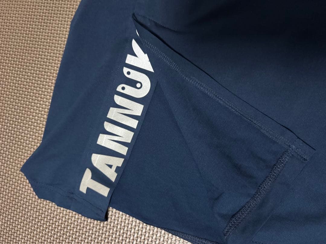 TANNUKI コラボ　シャツ