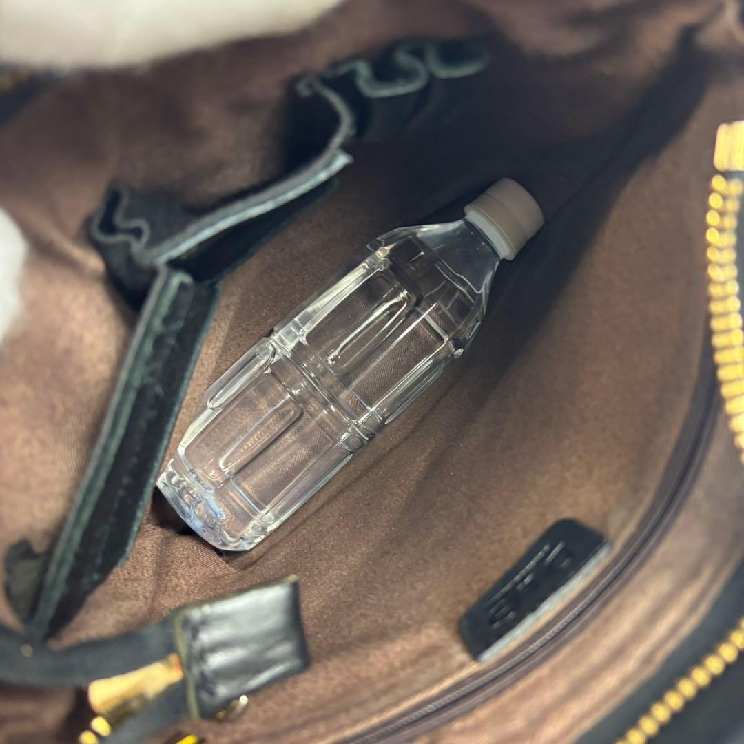 廃盤✨ ドルチェ&ガッバーナ ショルダーバッグ サコッシュ レザー ブラック