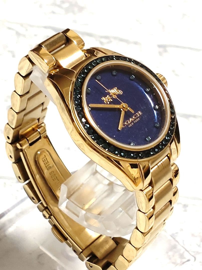 極美品　稼働　コーチ　箱付き　ゴールド　石付き　腕時計　馬車　説明書付き