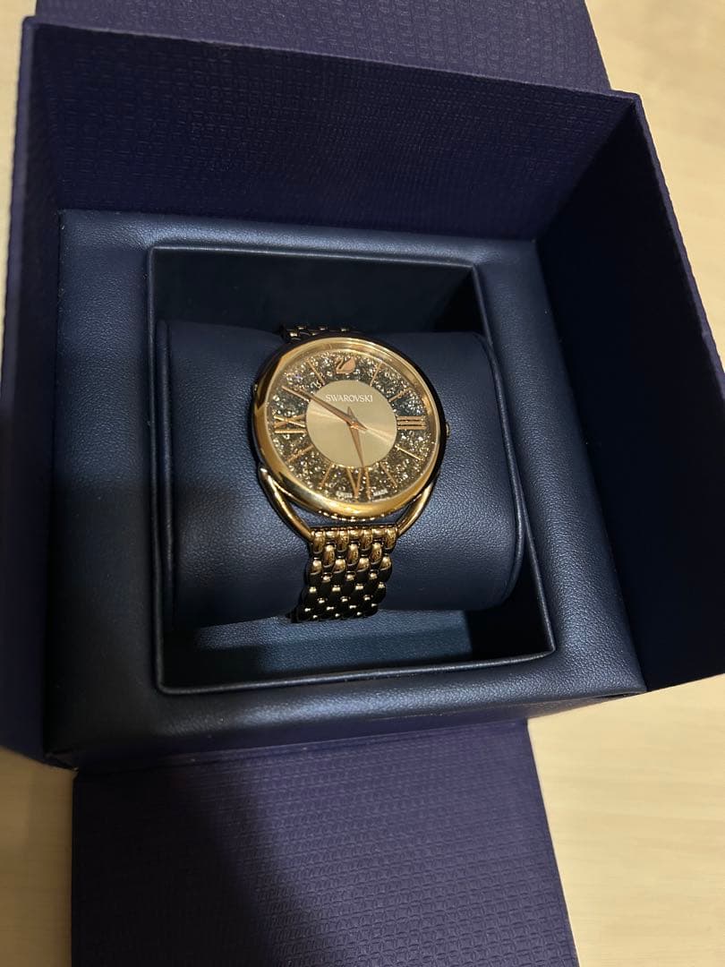 「美品」SWAROVSKI 腕時計 正規箱 ゴールドラウンドフェイス