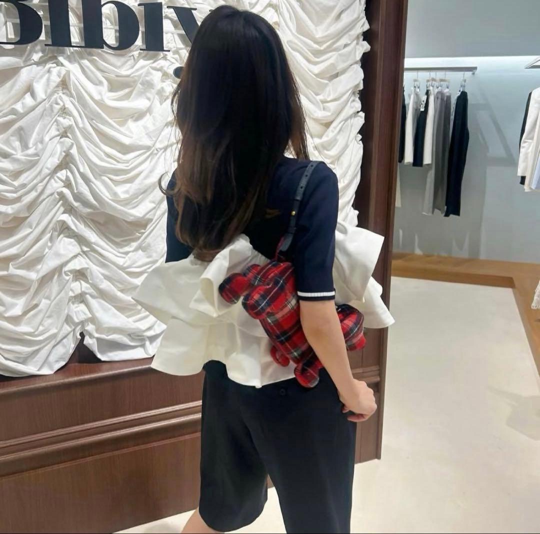 トップス Bibiy. ROSIE PEPURAMUTOP