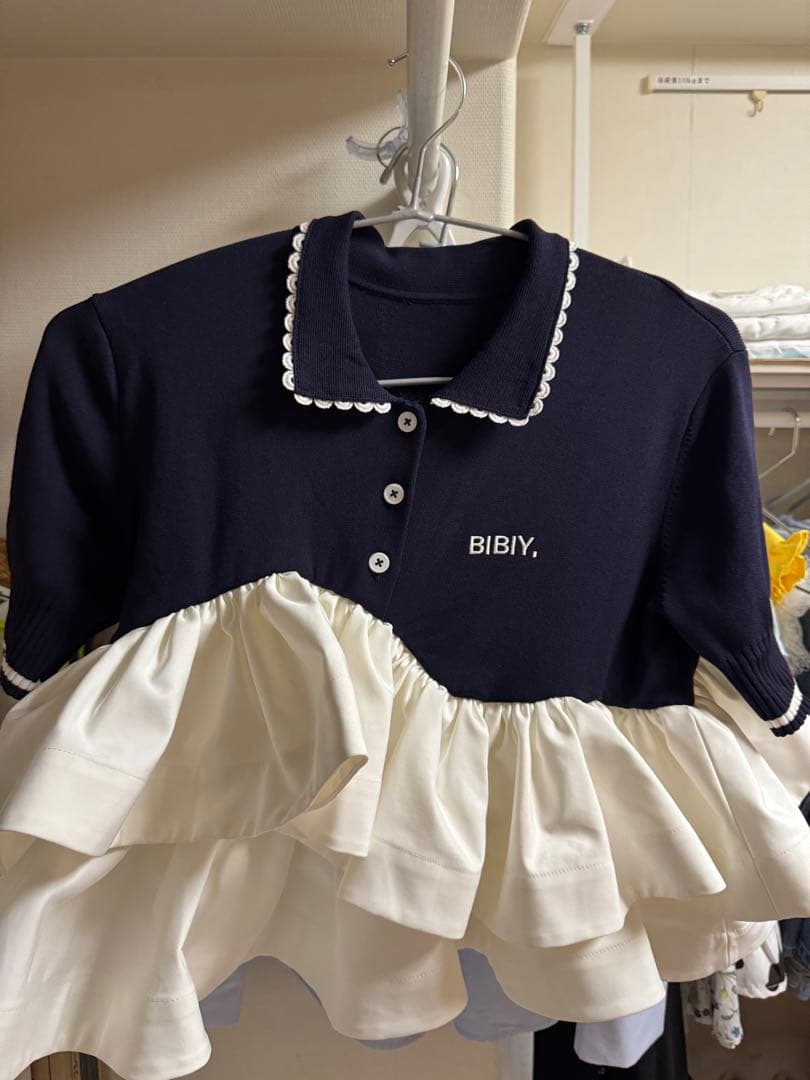 トップス Bibiy. ROSIE PEPURAMUTOP