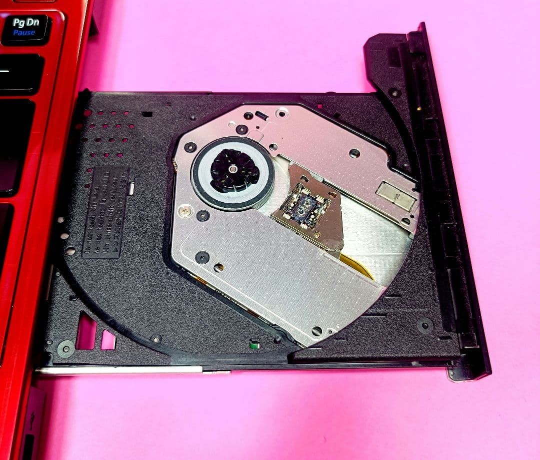 【お買い得】超大容量1TB‼️i5✨8GB✨ブルーレイ✨タッチ✨赤ノートパソコン