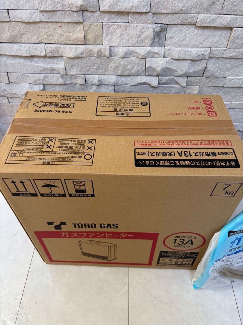 【新品未使用】東邦ガス　RC-M2403E RC-24FHB ガスファンヒーター