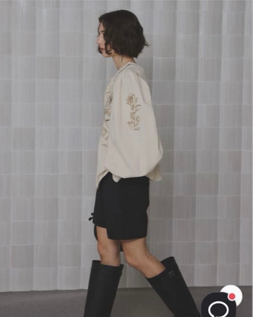 トップス amerivintage PUFF EMBROIDARY LACE BLOUSE