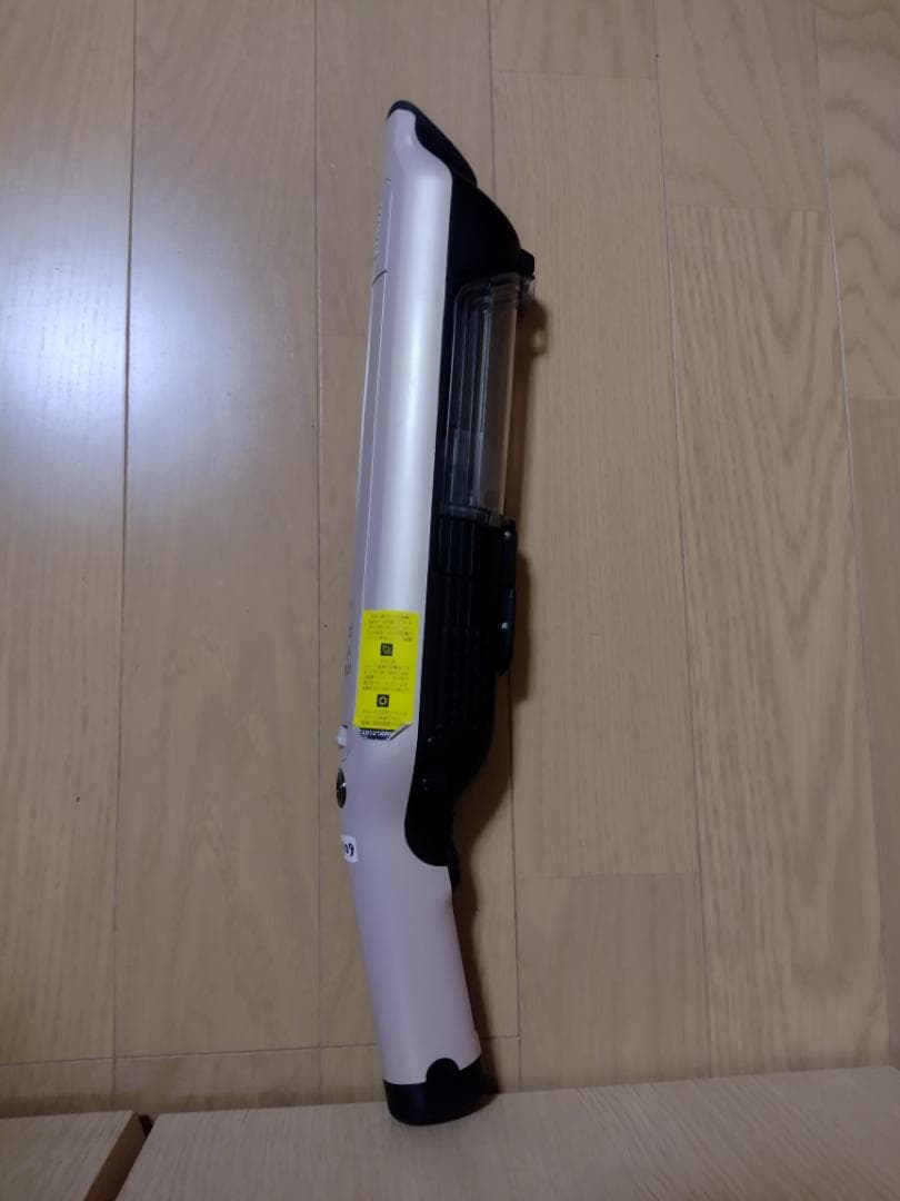 シャーク★コードレスクリーナー★CS601JPK★バッテリー新品と同等★