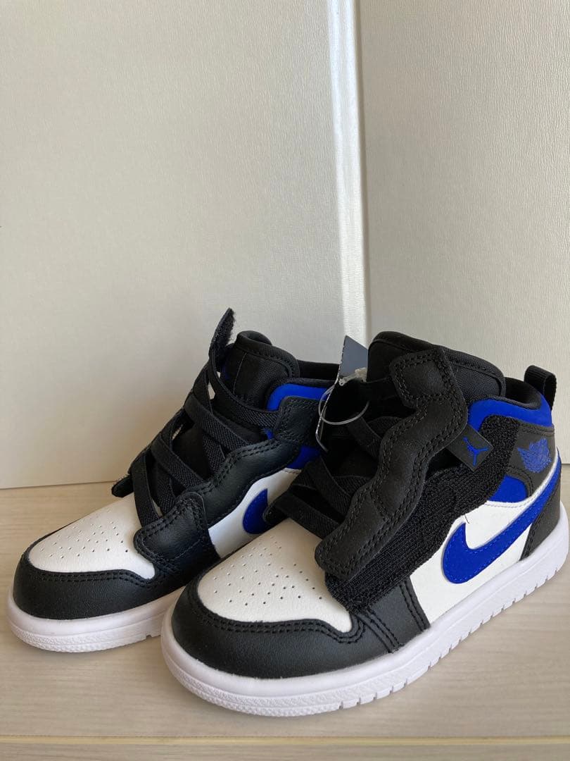 NIKE エア　ジョーダン　1 MID ALT JORDAN ナイキ　キッズ