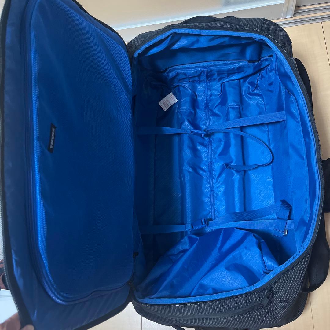 旅行かばん・小分けバッグ Thule Crossover2 wheeled duffel bag 76cm