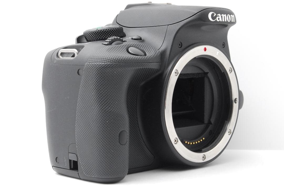 【美品　ショット数新品級】Canon Kiss X7　スマホ転送　最軽量一眼レフ