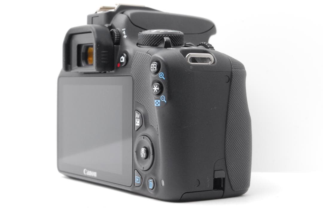 【美品　ショット数新品級】Canon Kiss X7　スマホ転送　最軽量一眼レフ