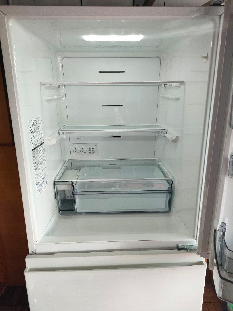 【美品】TOSHIBA 冷蔵庫 2021年式 GR-T33SC (WT)