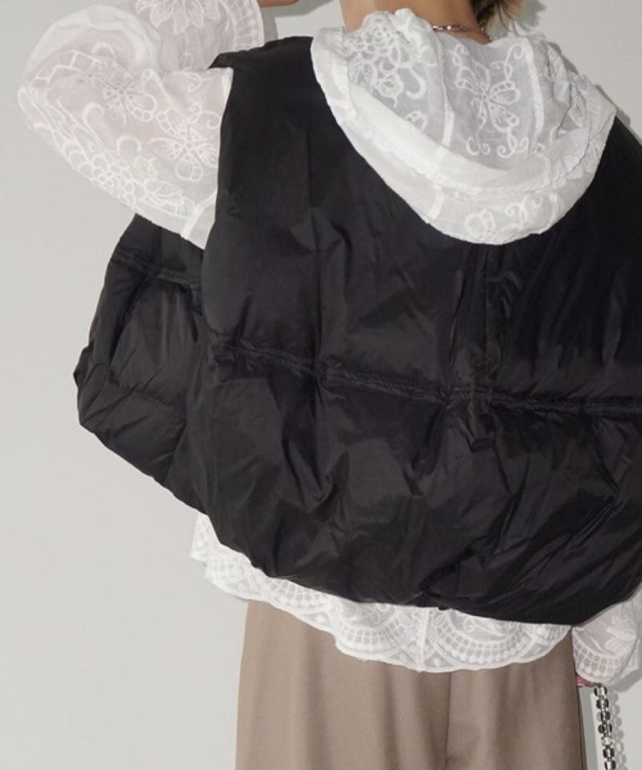 チュクラ　chuclla【未使用】ラウンドボリューム ダウンベスト　ブラック