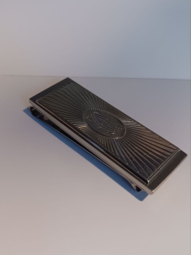 カルティエマネークリップ