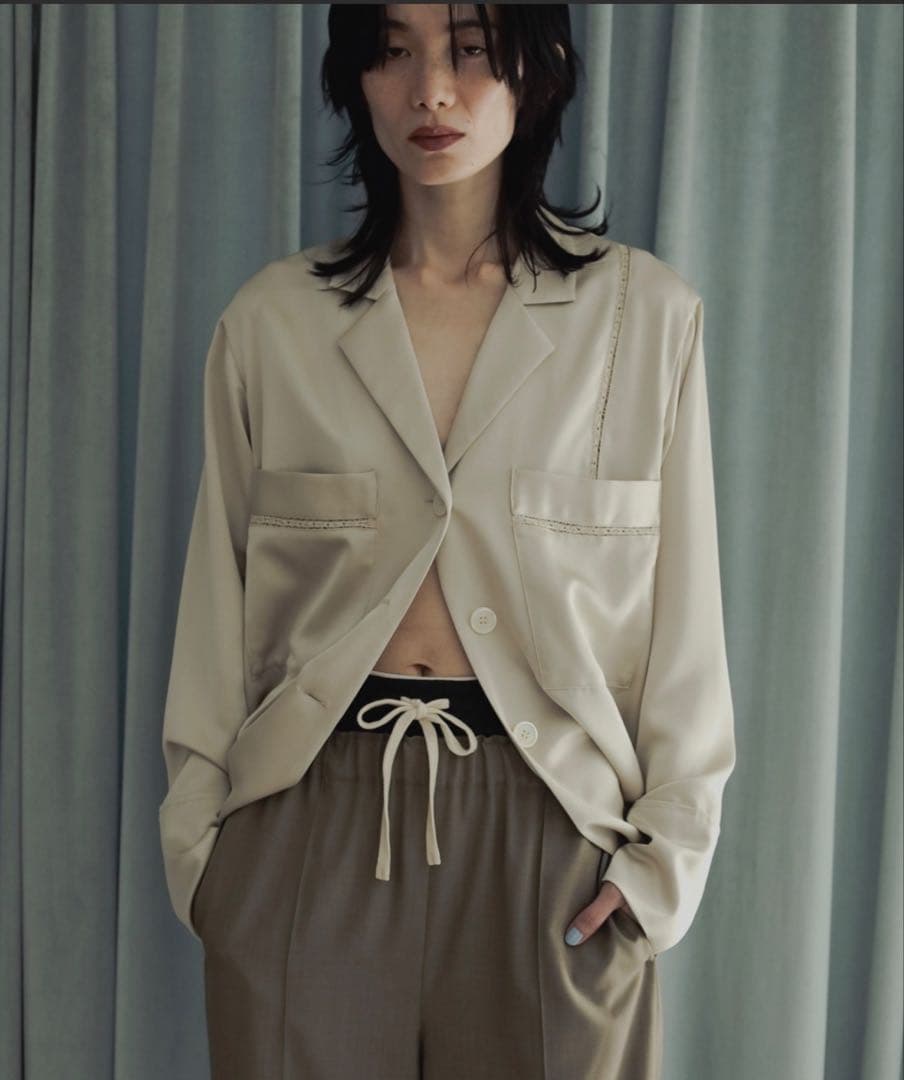 新品未使用anuke アンヌークSatin Tailored Shirts