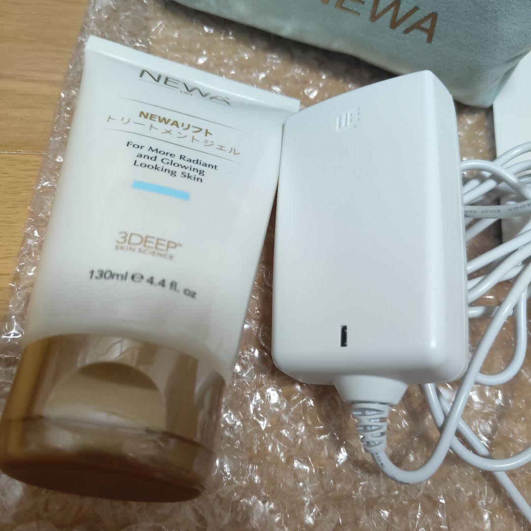 NEWAリフト美顔器 ピンク 未開封ジェル付き　ニューワリフト　フェイスリフト