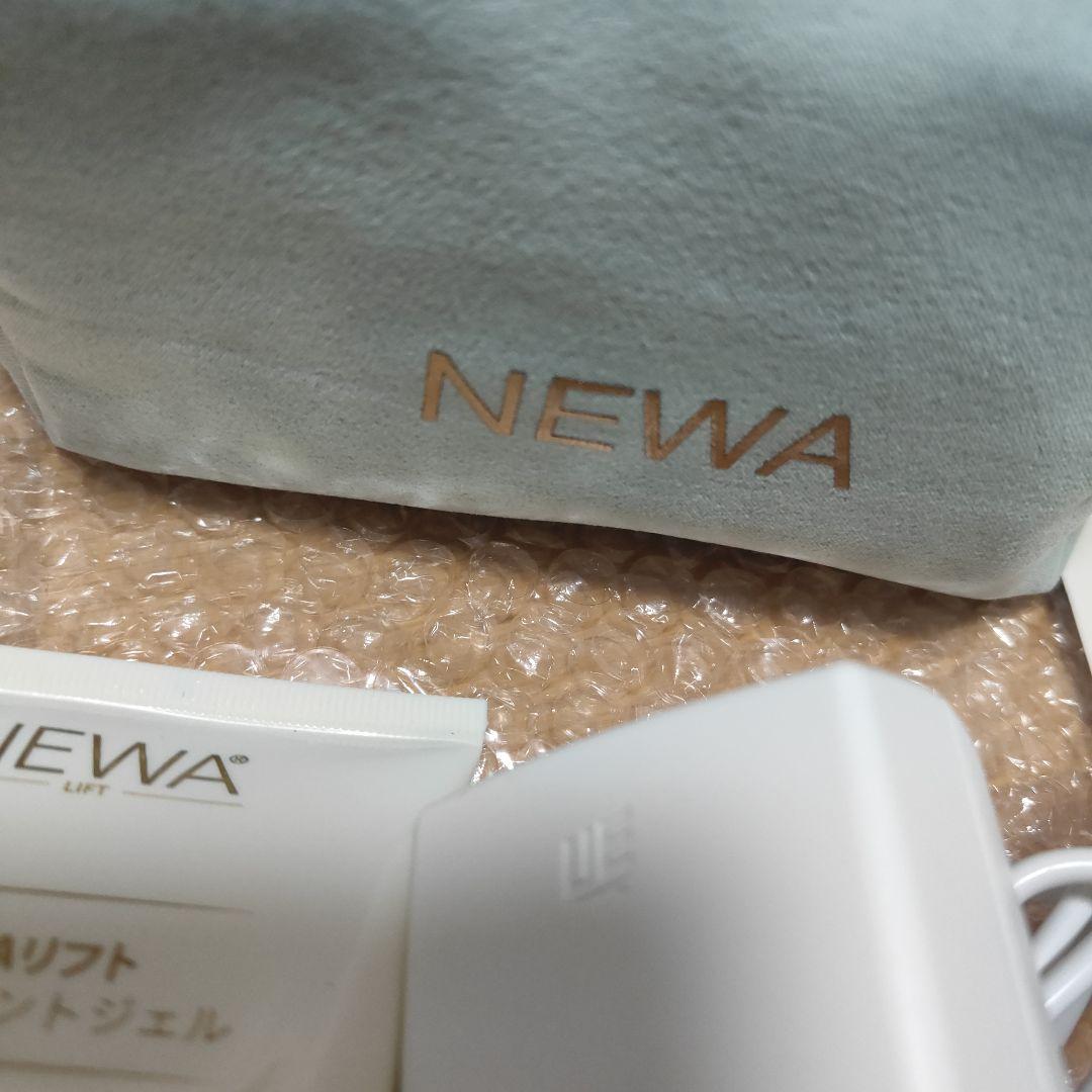 NEWAリフト美顔器 ピンク 未開封ジェル付き　ニューワリフト　フェイスリフト