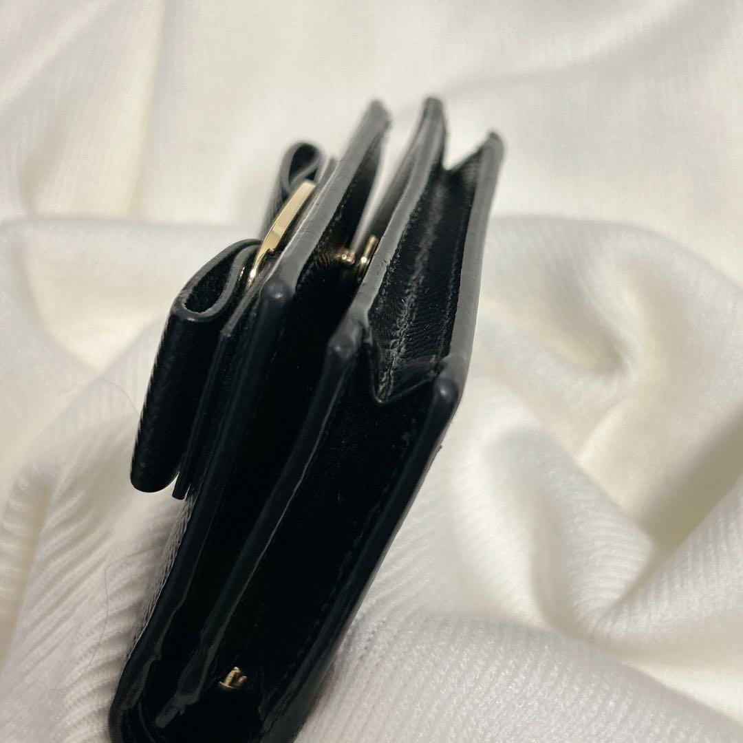 Salvatore Ferragamo ブラック二つ折り財布