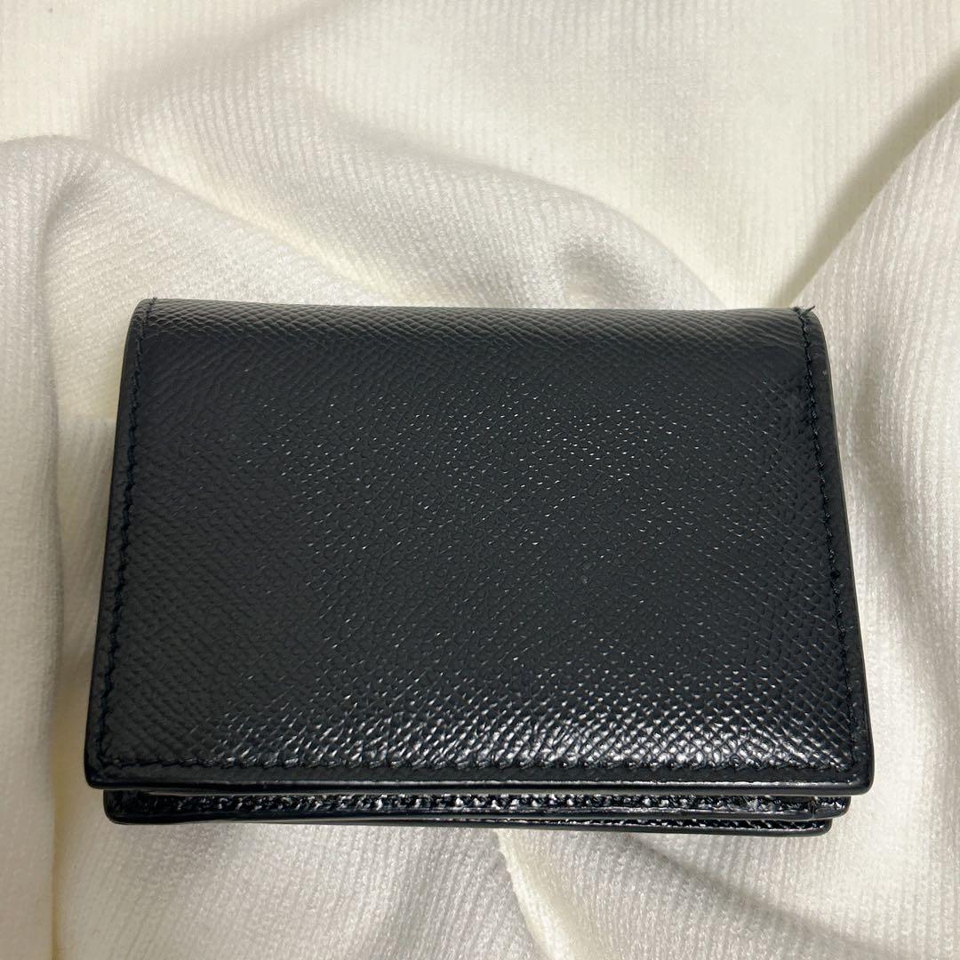 Salvatore Ferragamo ブラック二つ折り財布