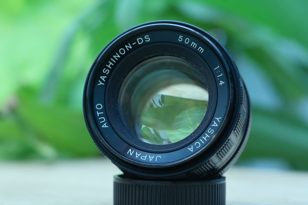 Yashica Yashinon-DS 50mm f1.4レンズ