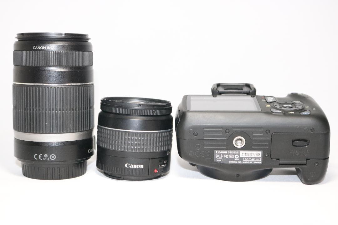 大人気 望遠レンズセット⭐Canon Kiss x50 一眼レフ ⭐初心者