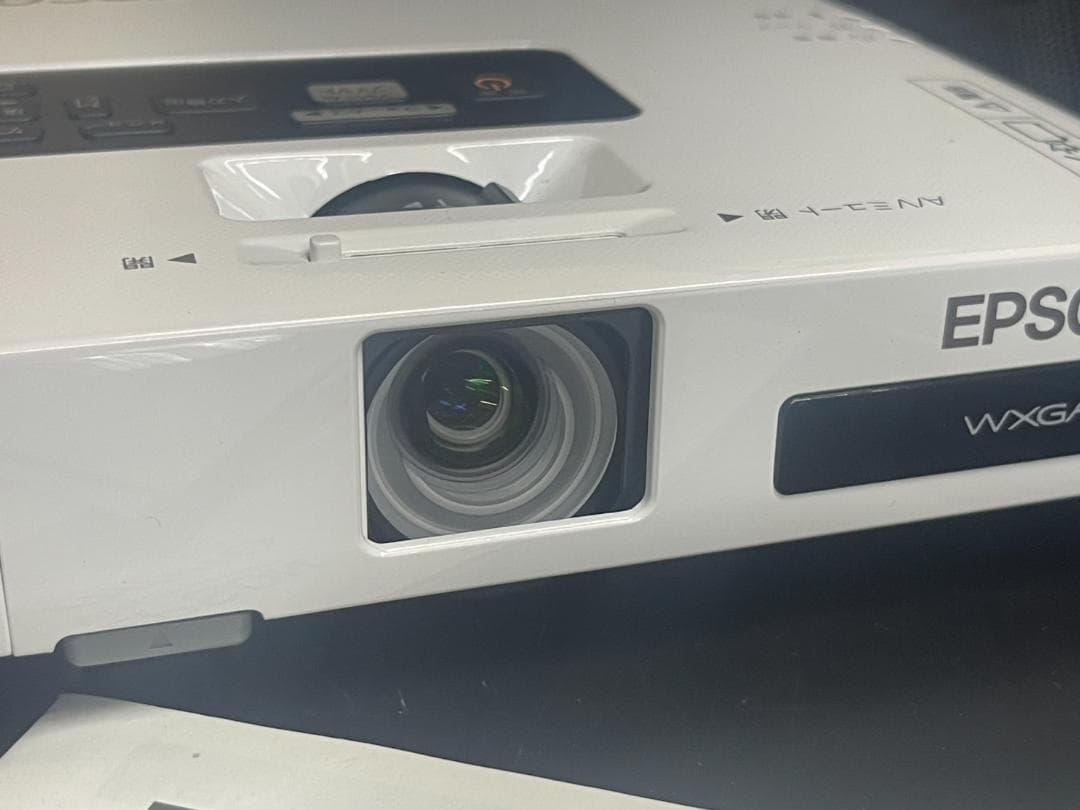 EPSON EB-1776W プロジェクター 117時間