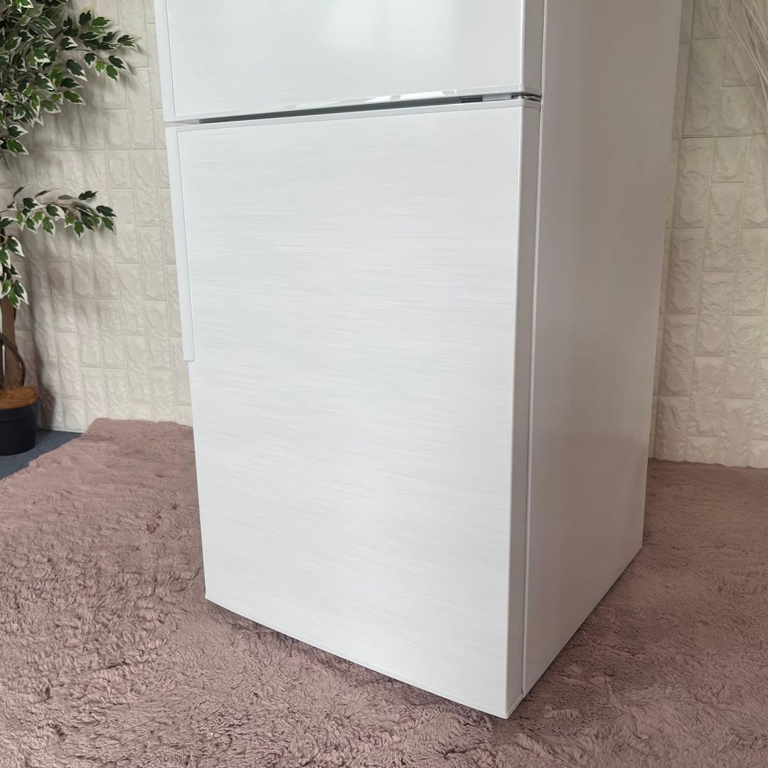 みーちゃん ✨冷蔵庫　シャープ　SJ-PD28J 2023年　ホワイト