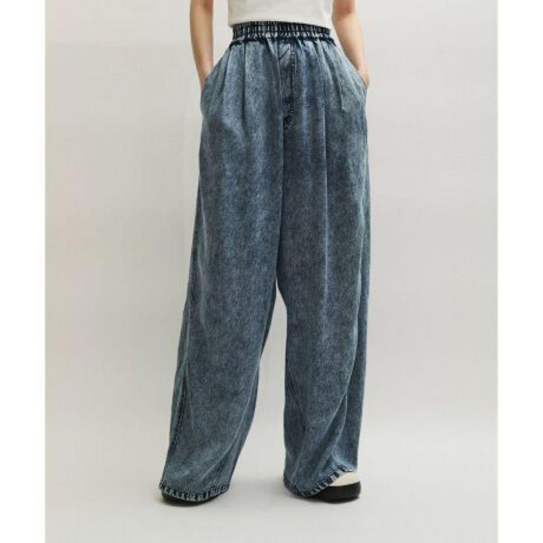 ＜Adam et Rope＞ライトデニムイージーパンツ