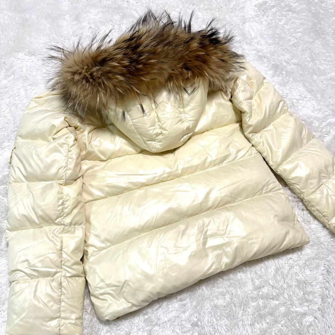 美品 2wayピレネックス ダウンジャケット M ロゴ ラクーンファー フード