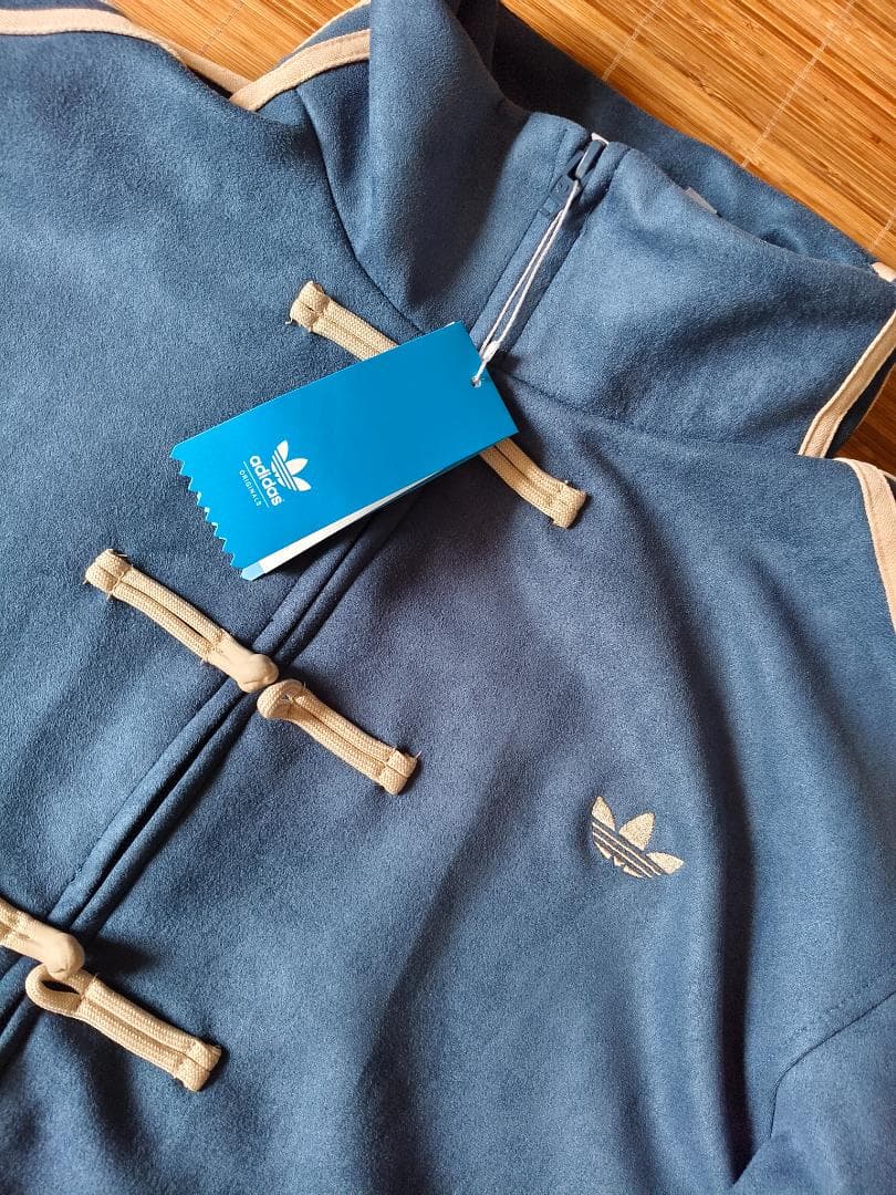 新品 アディダス 中国限定 蛇年トラックジャケット 青 サイズ M