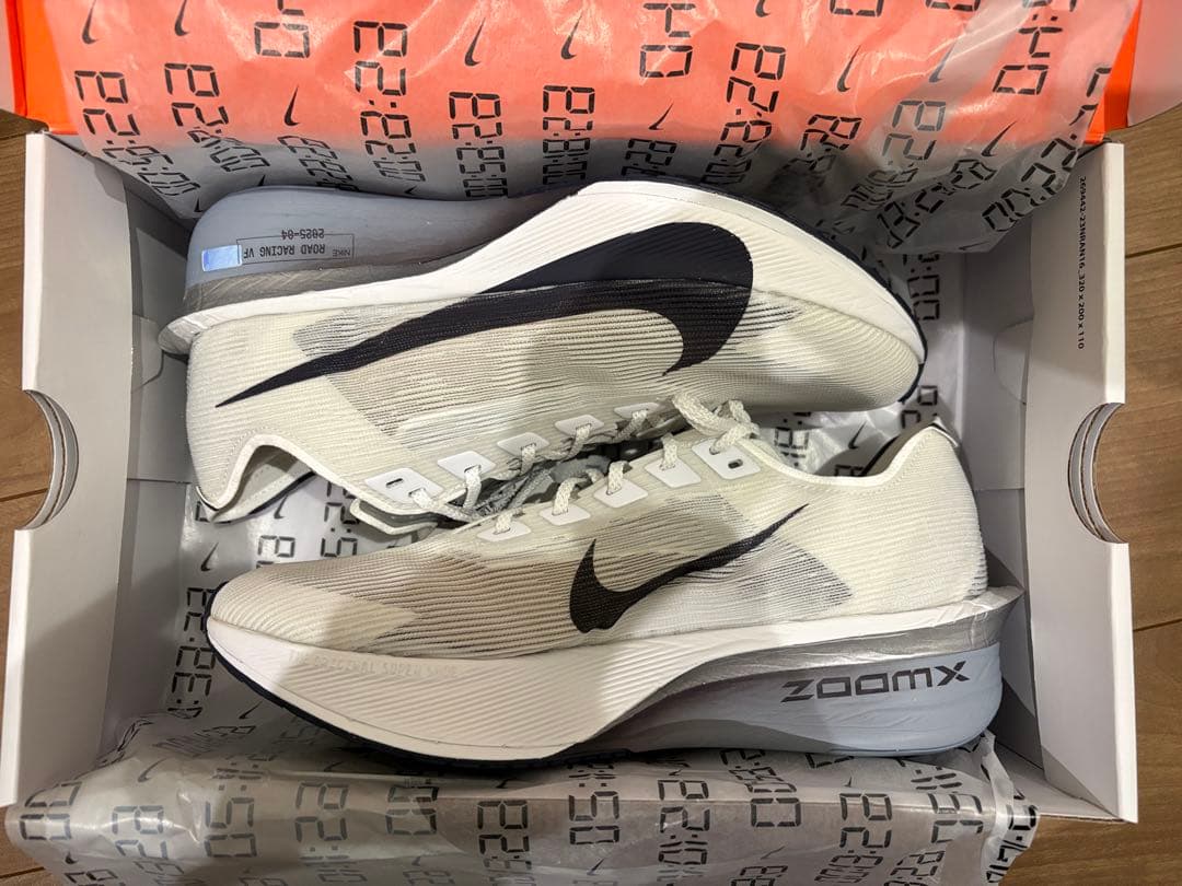 ヴェイパーフライ4 ナイキ　26.0 新品未使用