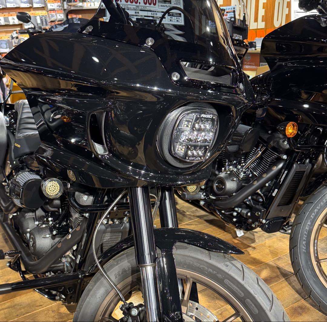 ローライダーSTリジットアダプトLEDヘッドライト　マウントブラケット