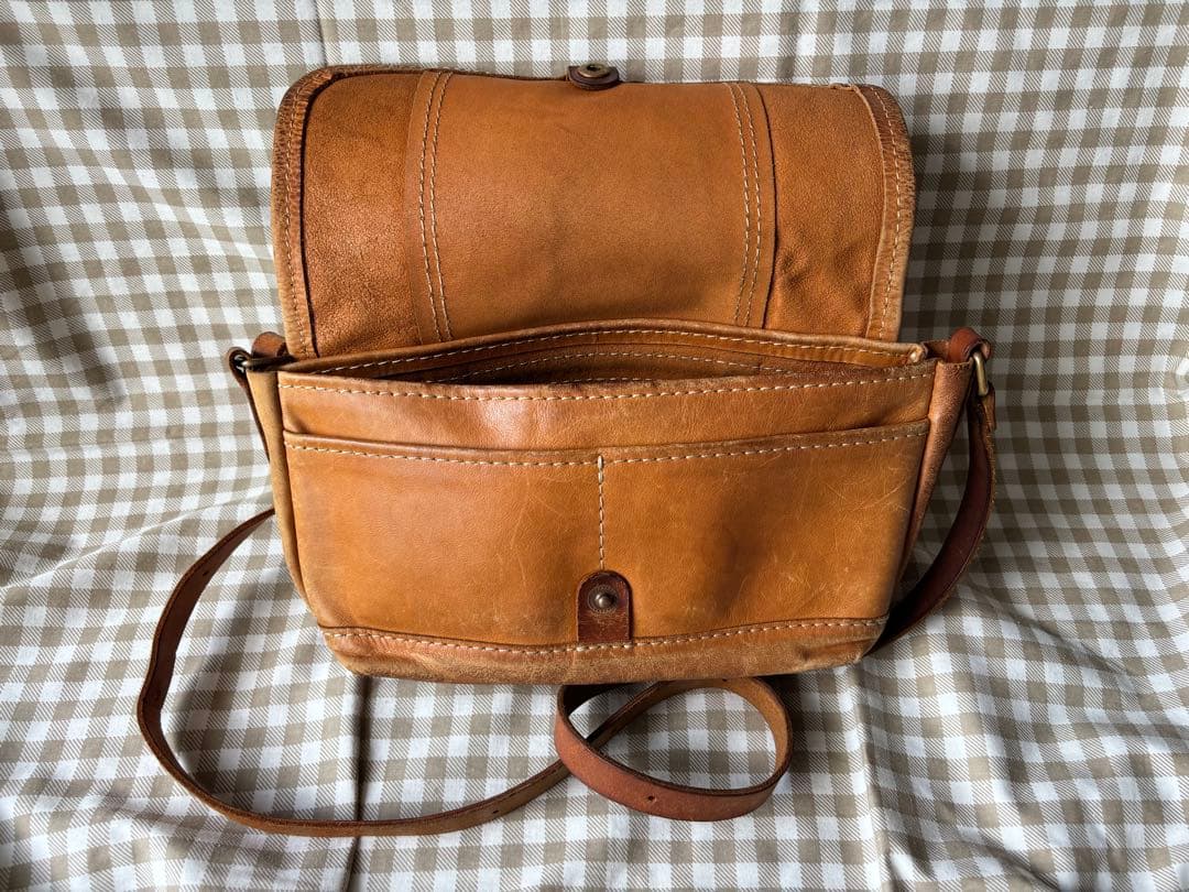 HERZ ヘルツ　メッセンジャーバッグ（ショルダーバッグ）　男女兼用　本革