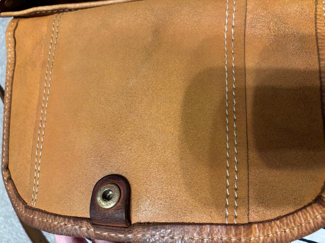 HERZ ヘルツ　メッセンジャーバッグ（ショルダーバッグ）　男女兼用　本革