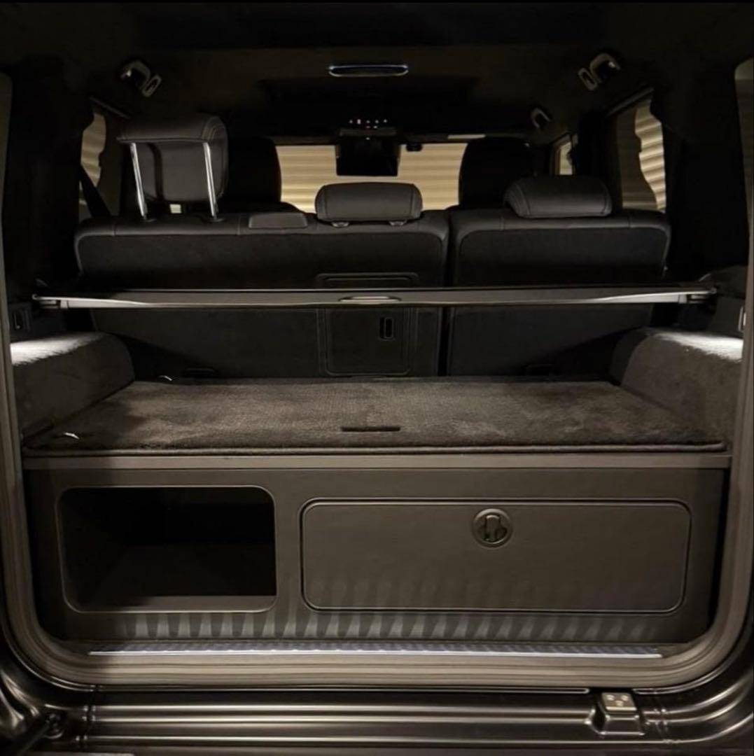 Ｇクラス　純正トランクラゲッジボード