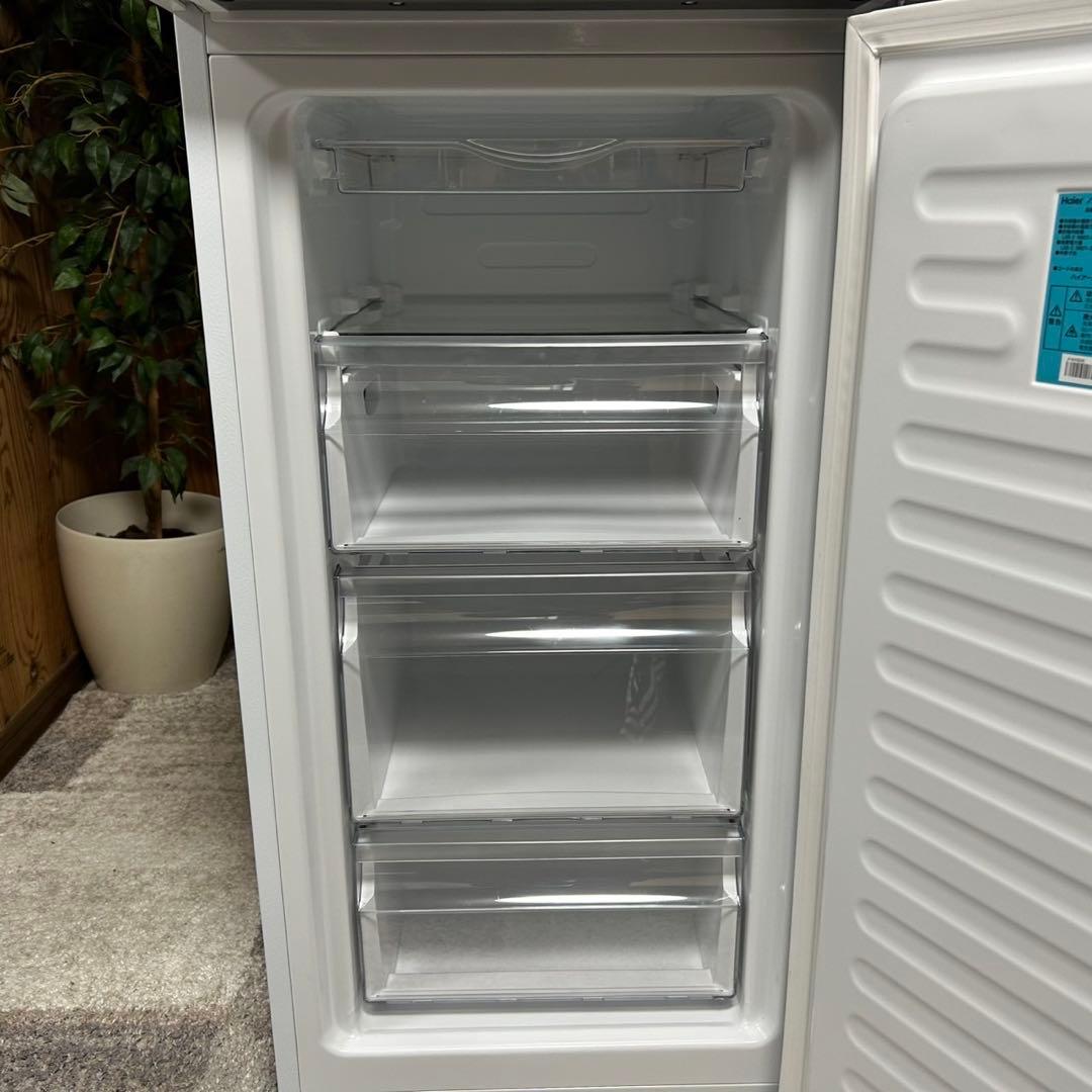 都内23区送料無料✨ハイアール✨冷凍庫　JF-NU102D 2024年製