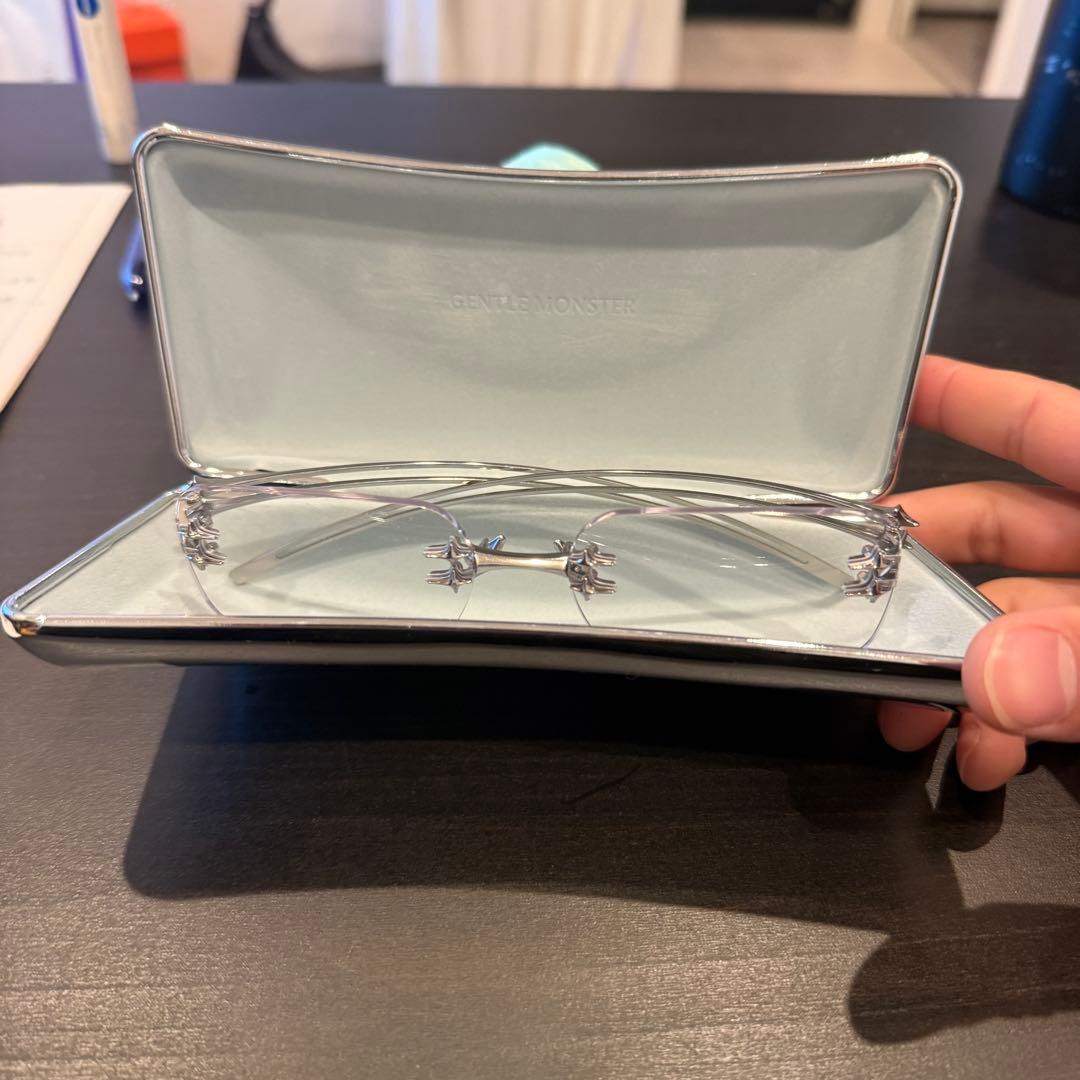 メガネ・老眼鏡 gentle monster TETRA02