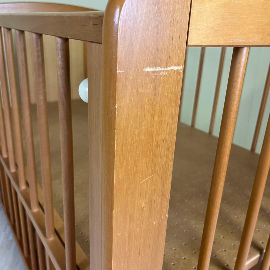 ☆除菌清掃済☆　カトージ　くまのプーさん　ベビーベッド　ライトブラウン