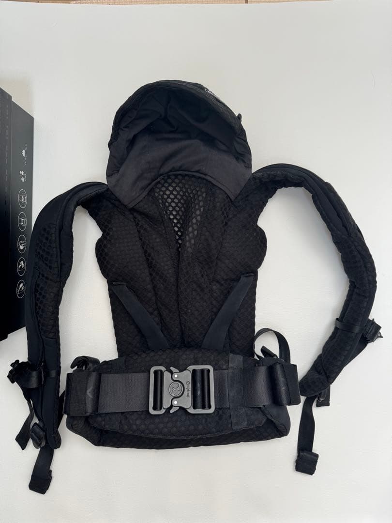 Cybex Coya Carrier ブラック