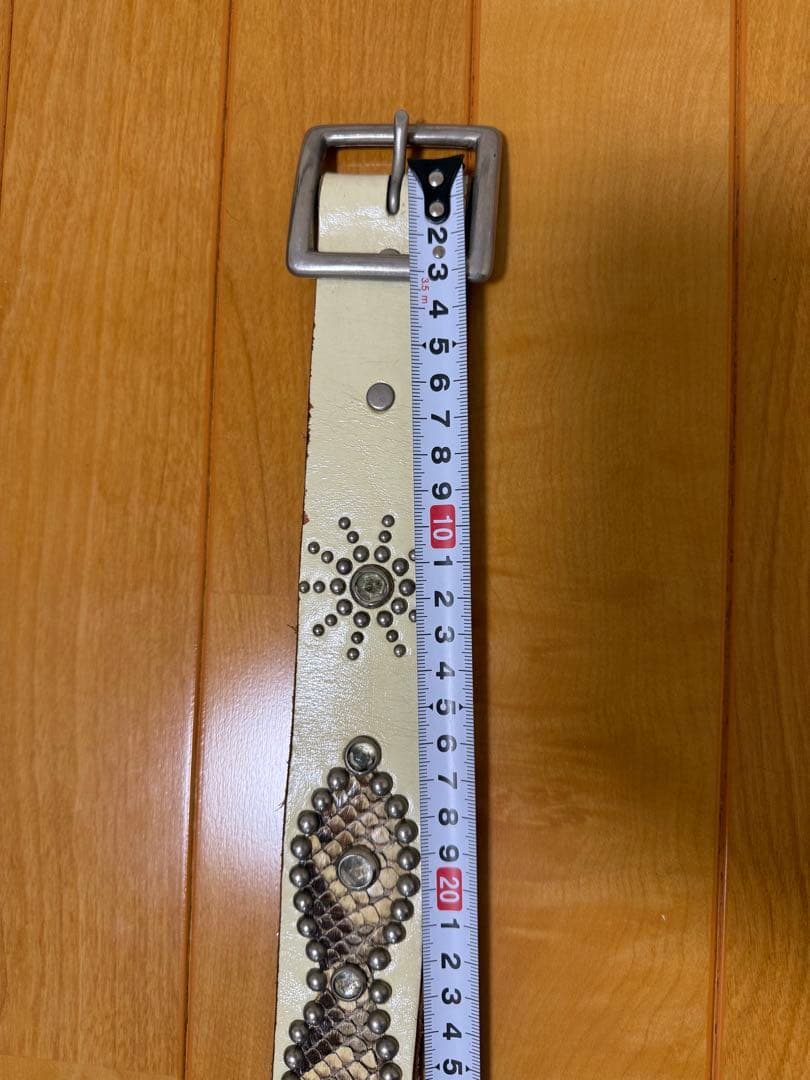 希少 HTC アイボリースタッズ スネーク ベルト 36