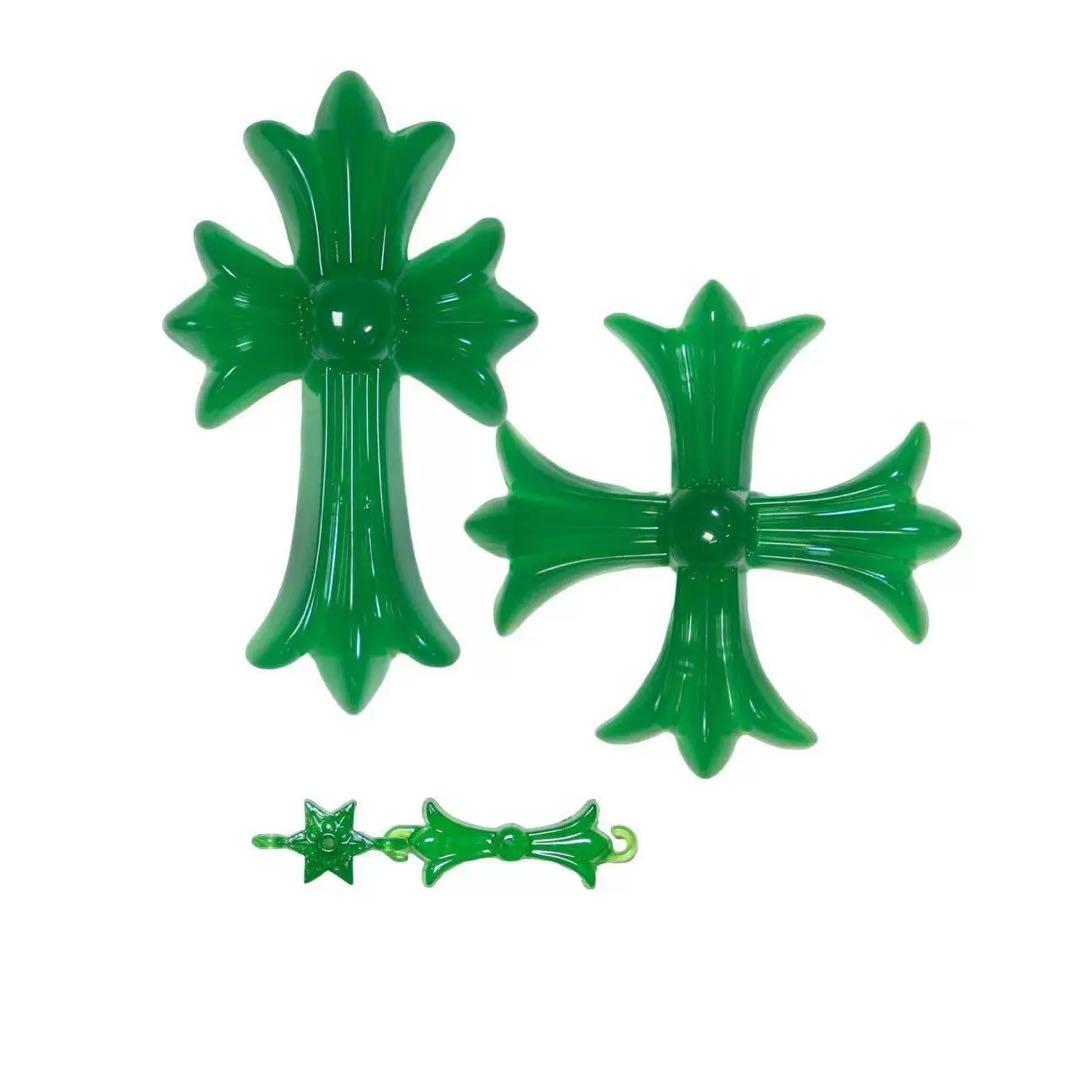 バカデカFAKE HEARTS 蓄光グリーン十字架 クロスネックレス