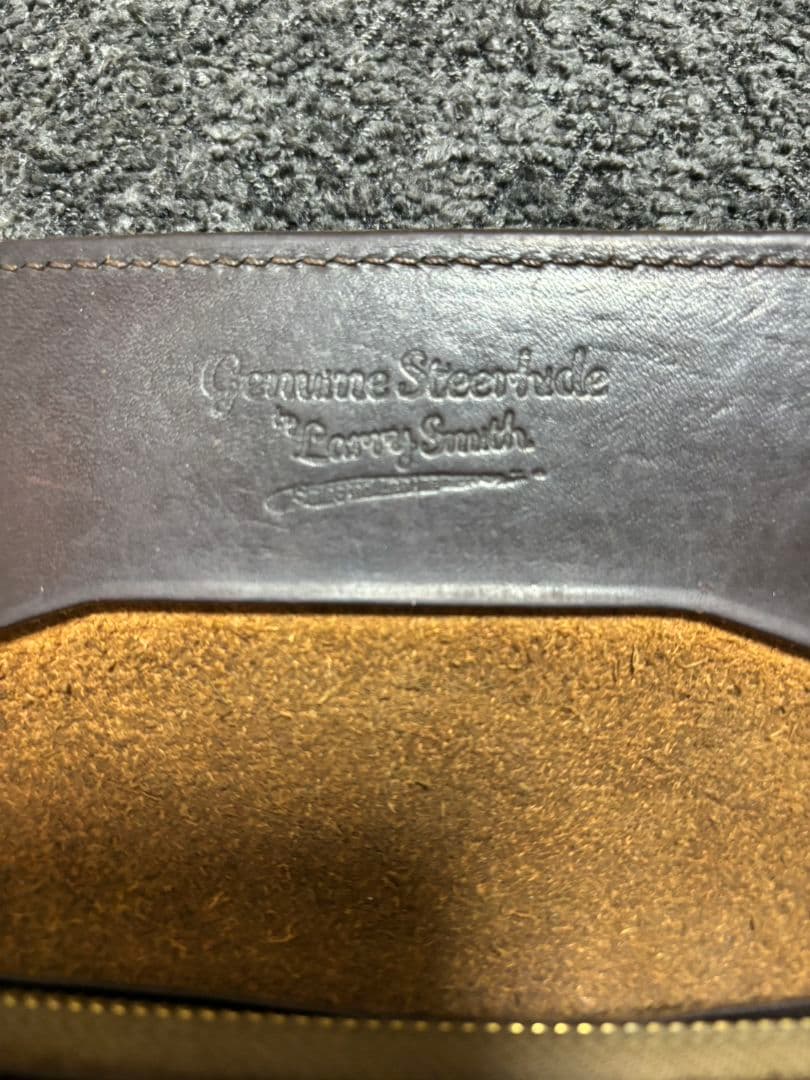 最終値下げ　ラリースミス　ブラウン　レザー　長財布 　ボタン付き