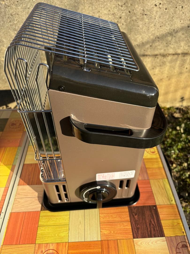 イワタニカセットガスストーブ、デカ暖。