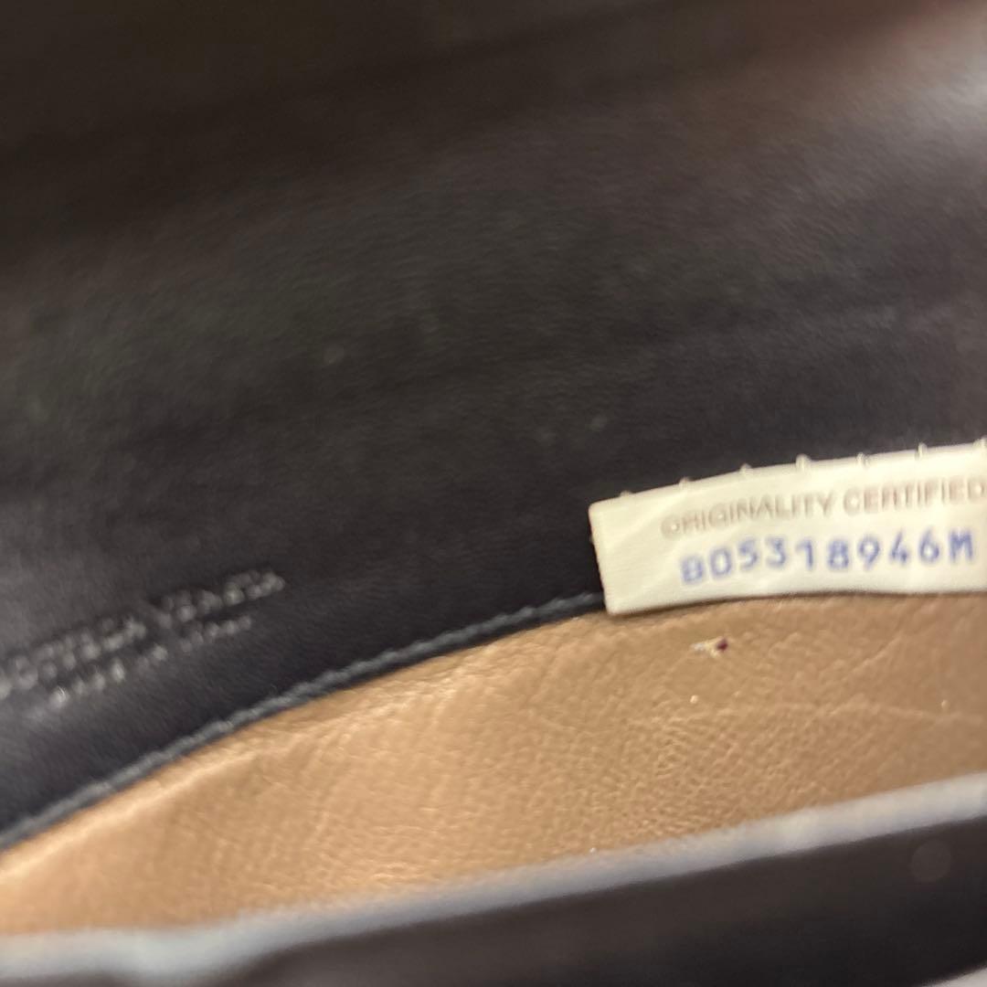 ◆正規品◆ボッティガヴェネタイントレチャート 長財布パイソン柄ブラック