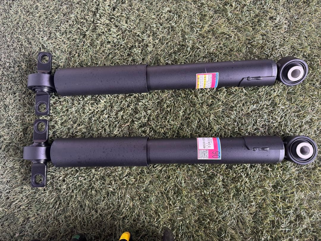 新車外し　40アルファードサスペンションキット一式　美品