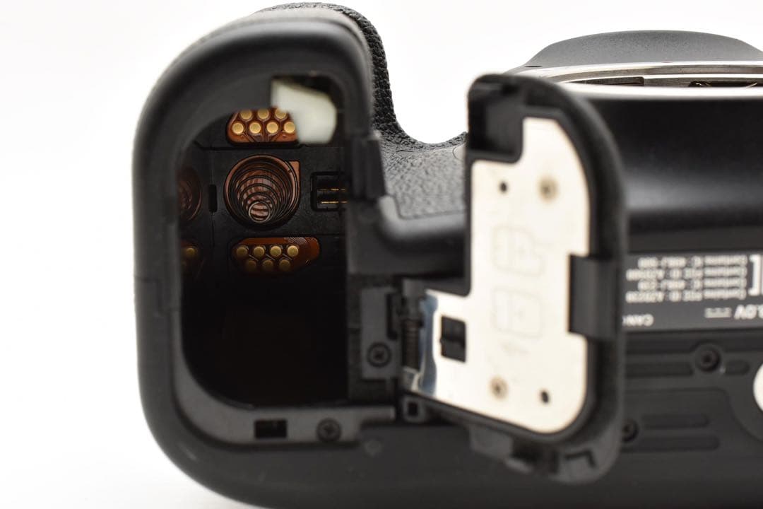 デジタルカメラ Canon EOS 6D Mark II/Canon EF 100-300mm