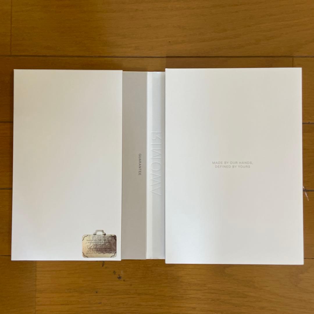 リモワ （アルミ） 黒、大容量